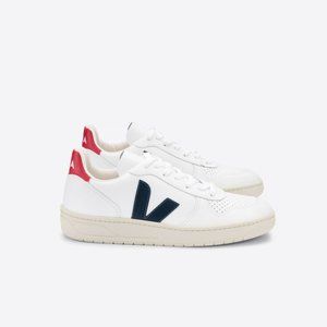 Veja V-10 Sneaker , size 40UK/9 US
